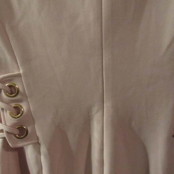 IVANKA TRUMP DRESS - Picture 4 of 5